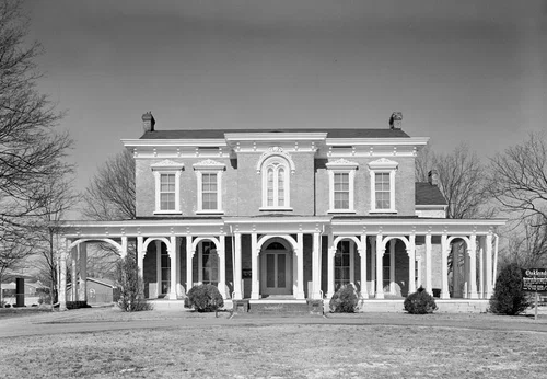 How Do You Preserve the Charm of a Historic House During Renovation?